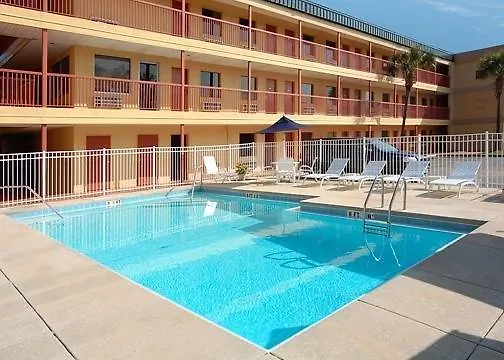 Baymont By Wyndham At Nas Corry Hotel