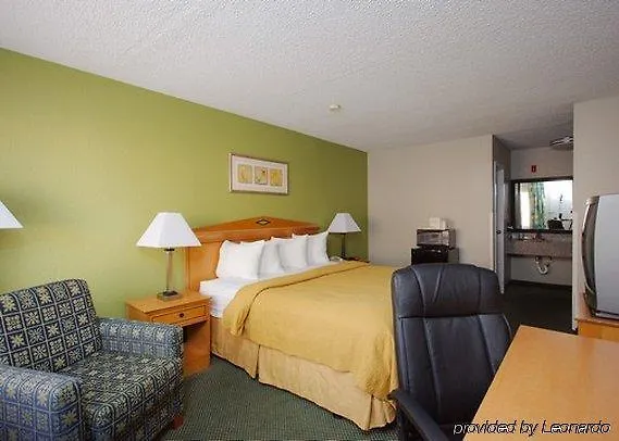 Baymont By Wyndham At Nas Corry Hotel 2*