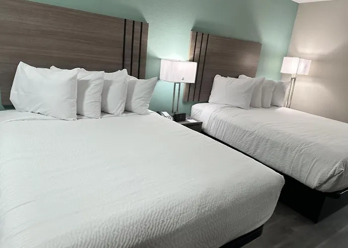 Hotel Baymont By Wyndham At Nas Corry Pensacola