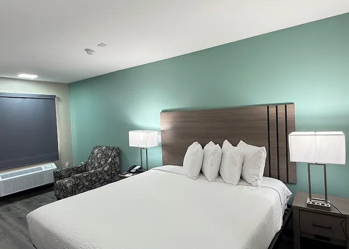 Baymont By Wyndham At Nas Corry Pensacola