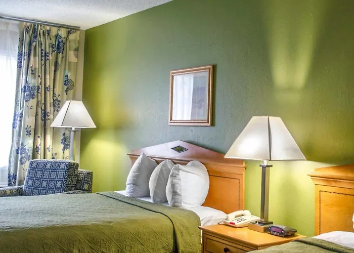 Baymont By Wyndham At Nas Corry Hotel
