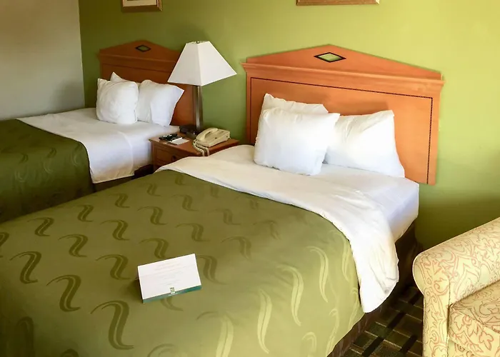 Hotel Baymont By Wyndham At Nas Corry