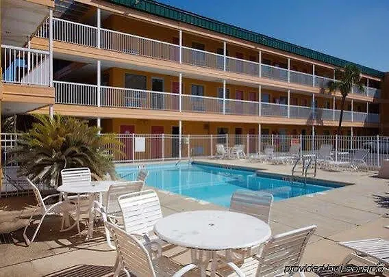 Hotel Baymont By Wyndham At Nas Corry 2*